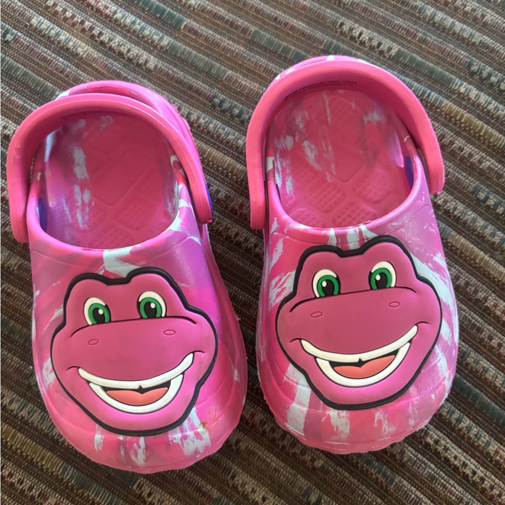 Barney‎ Pink  Clogs